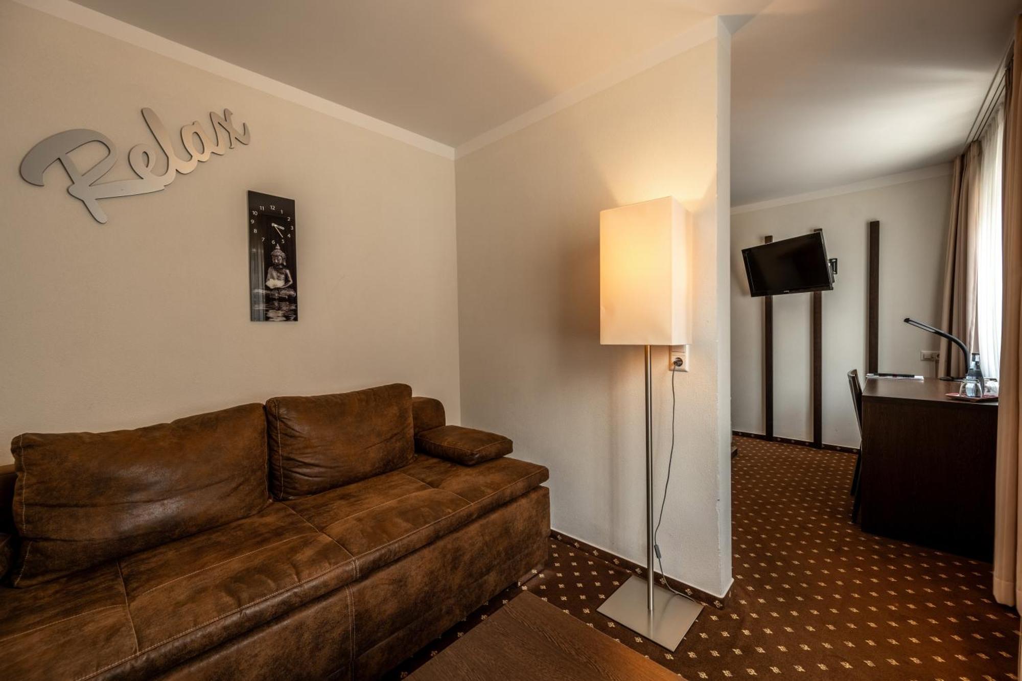 Hotel Ochsen Bad Saulgau Bagian luar foto