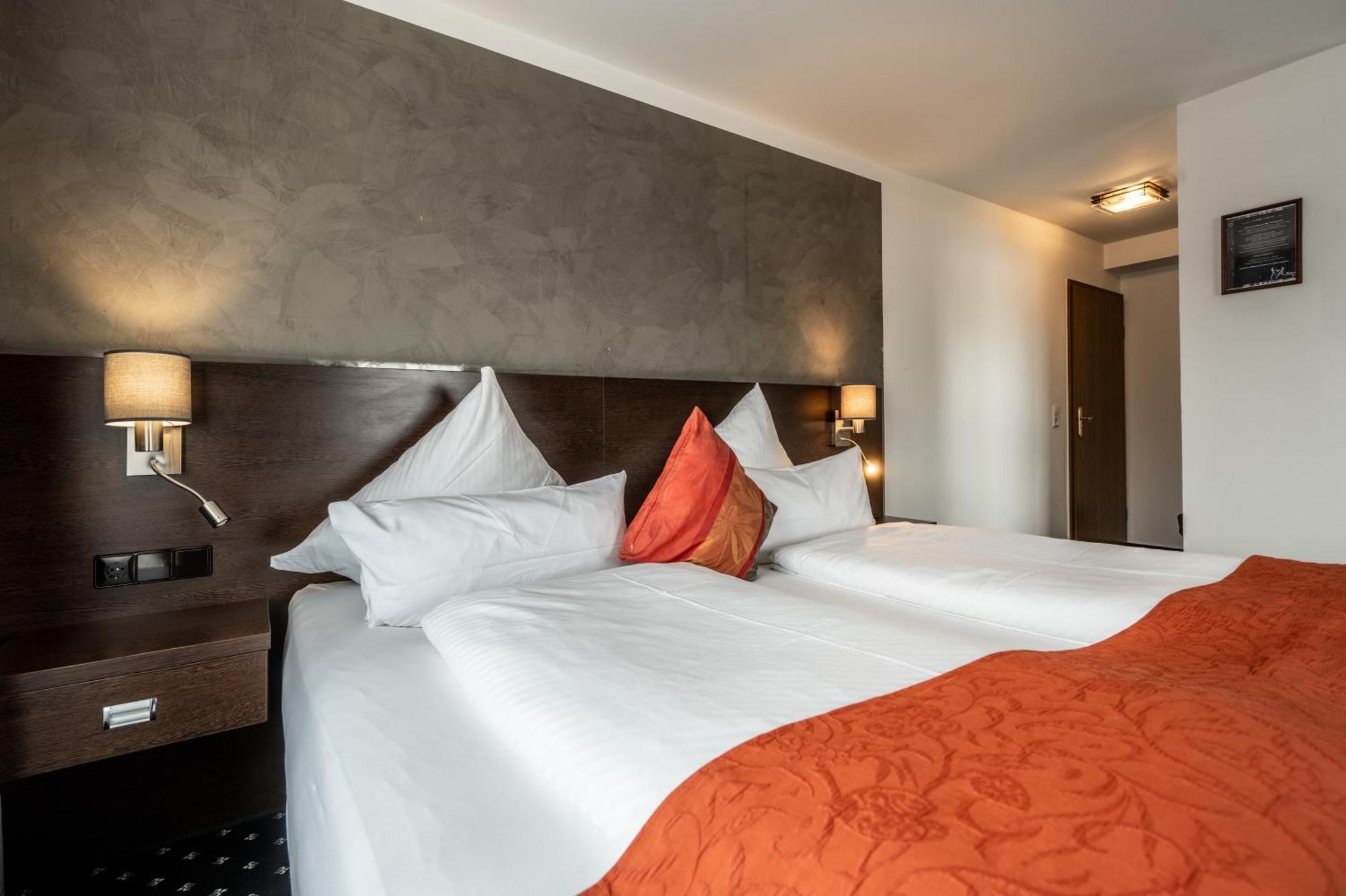Hotel Ochsen Bad Saulgau Bagian luar foto